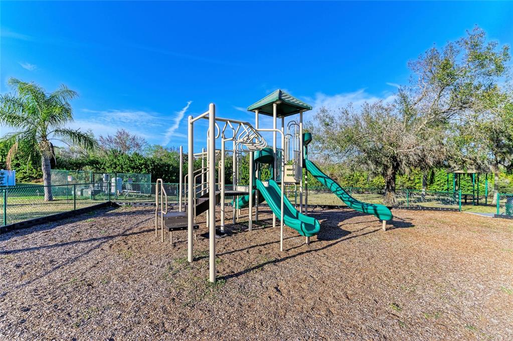 2311 29th Avenue East Palmetto, FL 34221 - Photo 30 of 33