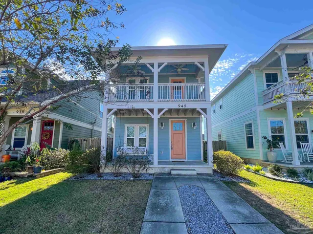 $2,400 | 949 West Gregory Street, Pensacola, FL 32502
