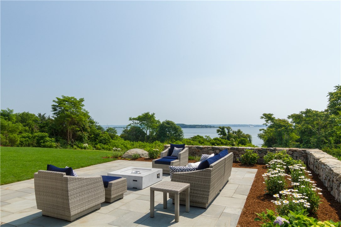 238 East Shore Road Jamestown, RI 02835 - Photo 14 of 40