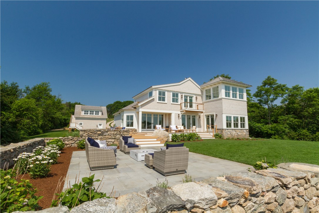 238 East Shore Road Jamestown, RI 02835 - Photo 7 of 40