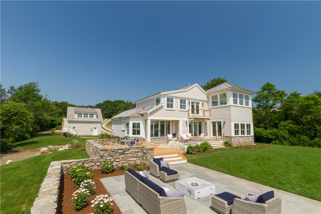 238 East Shore Road Jamestown, RI 02835 - Photo 8 of 40