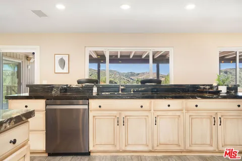 $1,750,000 | 1218 Nonchalant Drive, Simi Valley, CA 93065