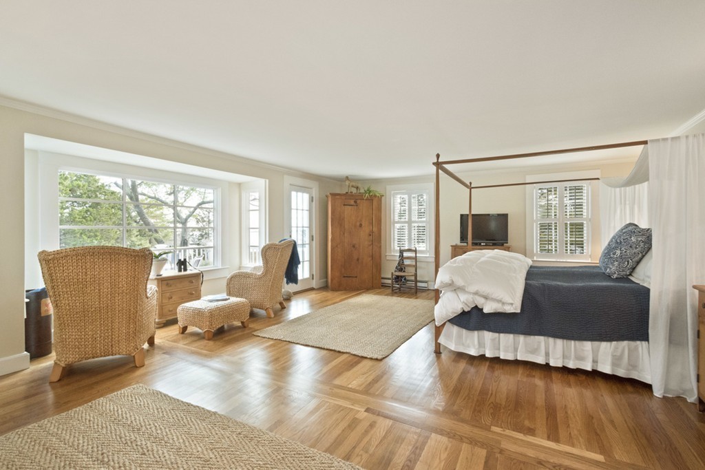 282 King Caesar Road Duxbury, MA 02332 - Photo 22 of 30 a living room with furniture and a large window