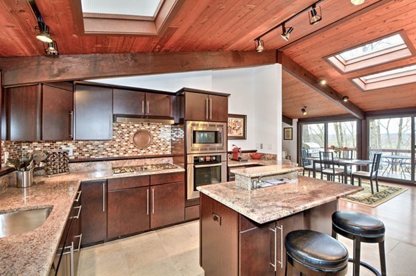 30 Hampshire Road Wayland, MA 01778 - Photo 5 of 23