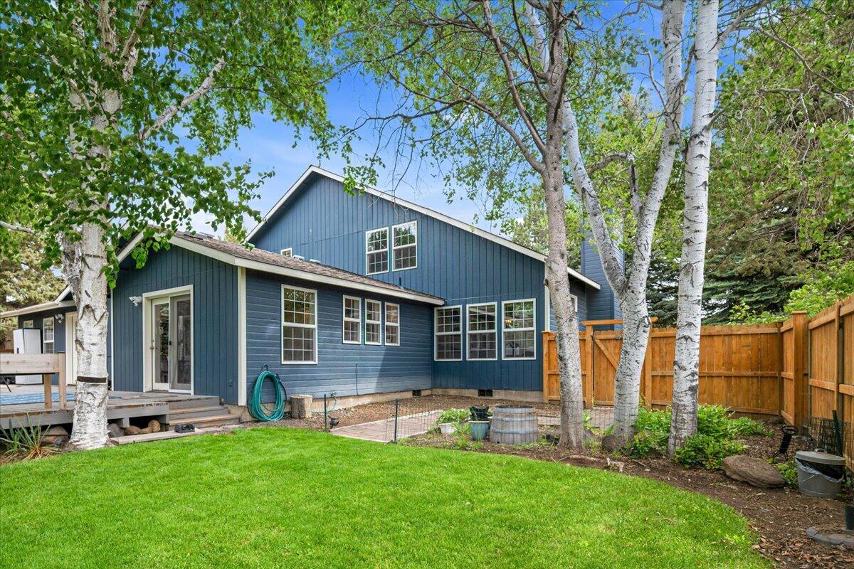 3597 Southwest 32nd Street Redmond, OR 97756 - Photo 29 of 34