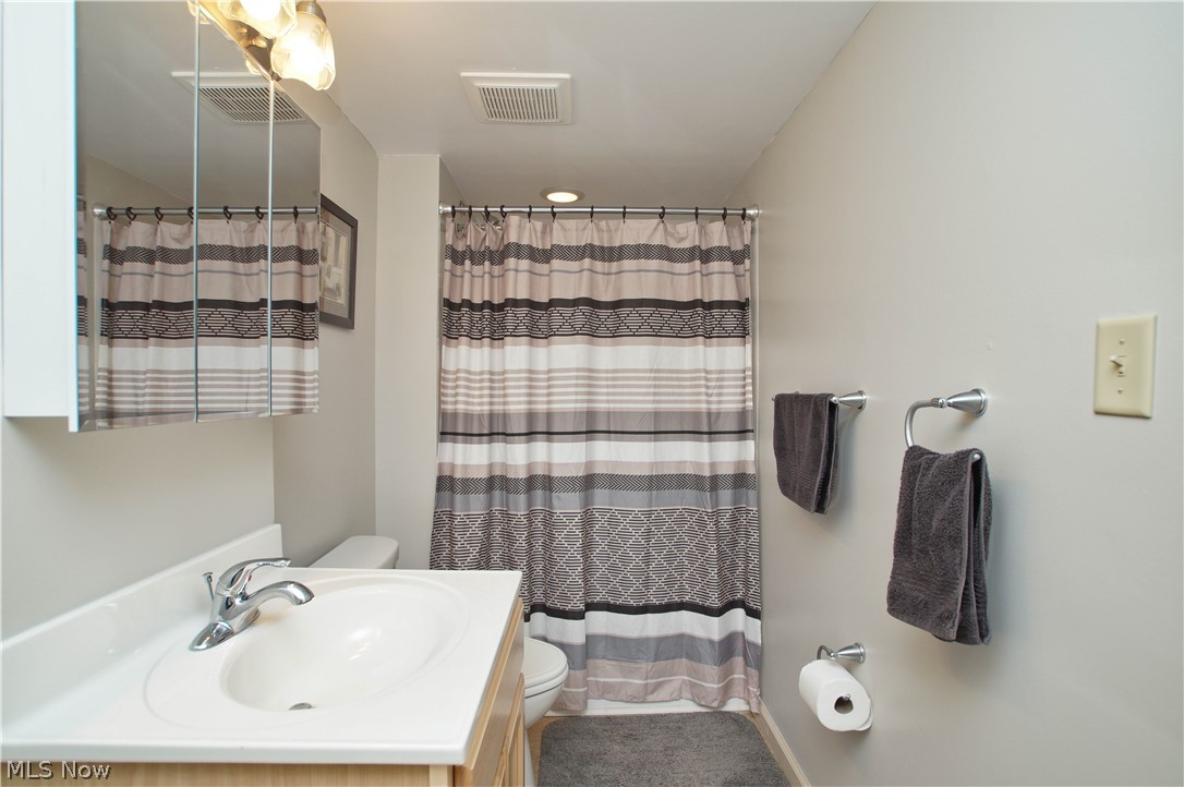 352 Clarmont Road Willowick, OH 44095 - Photo 18 of 29
