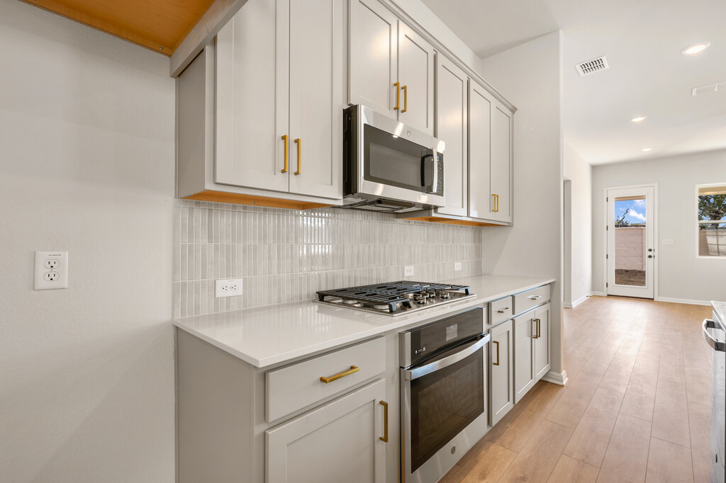 250 Ranier Way Dripping Springs, TX 78620 - Photo 17 of 40