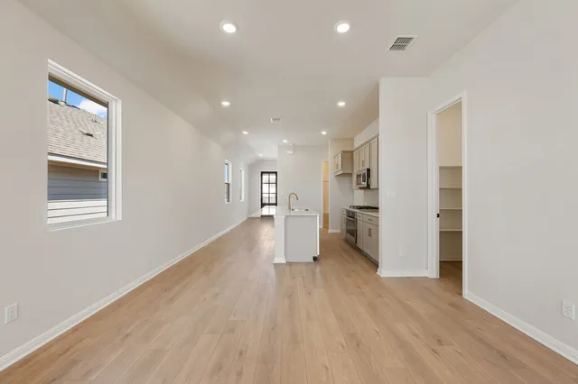 $394,303 | 250 Ranier Way, Dripping Springs, TX 78620