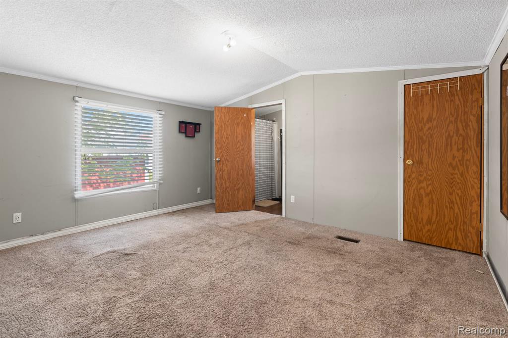 351 North Squirrel Road, Unit 26 Auburn Hills, MI 48326 - Photo 7 of 16