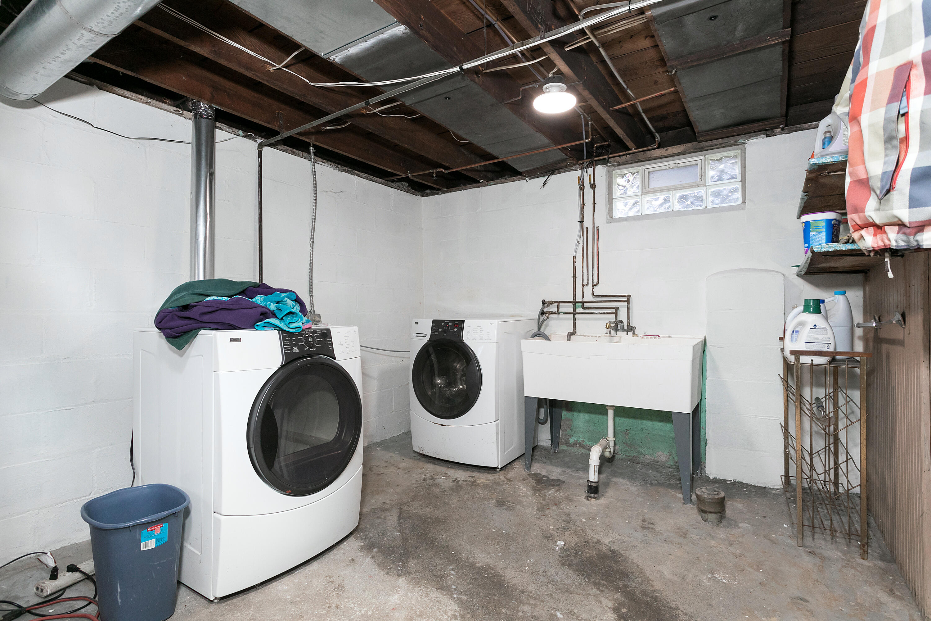1844 Leitch Road Ferndale, MI 48220 - Photo 25 of 28 basement laundry
