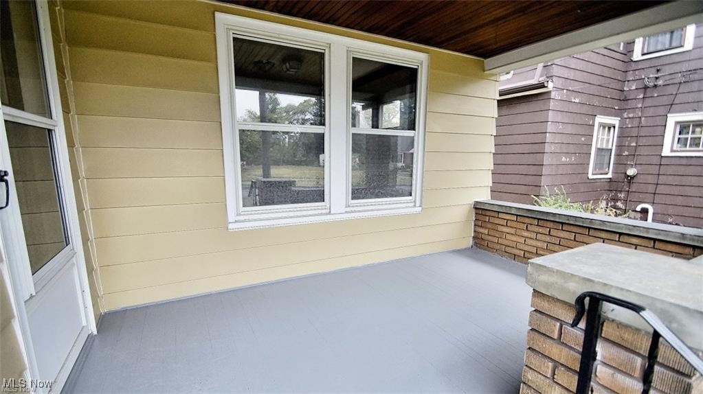 3996 Bluestone Road Cleveland Heights, OH 44121 - Photo 2 of 16 Front Porch