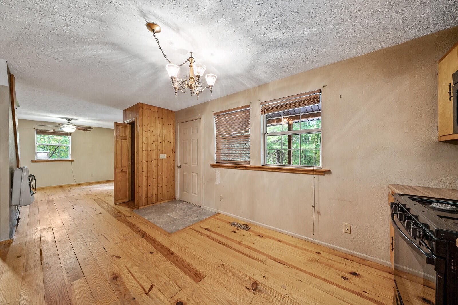 279 Siever Road Crossville, TN 38572 - Photo 5 of 32 Gallery Image 5