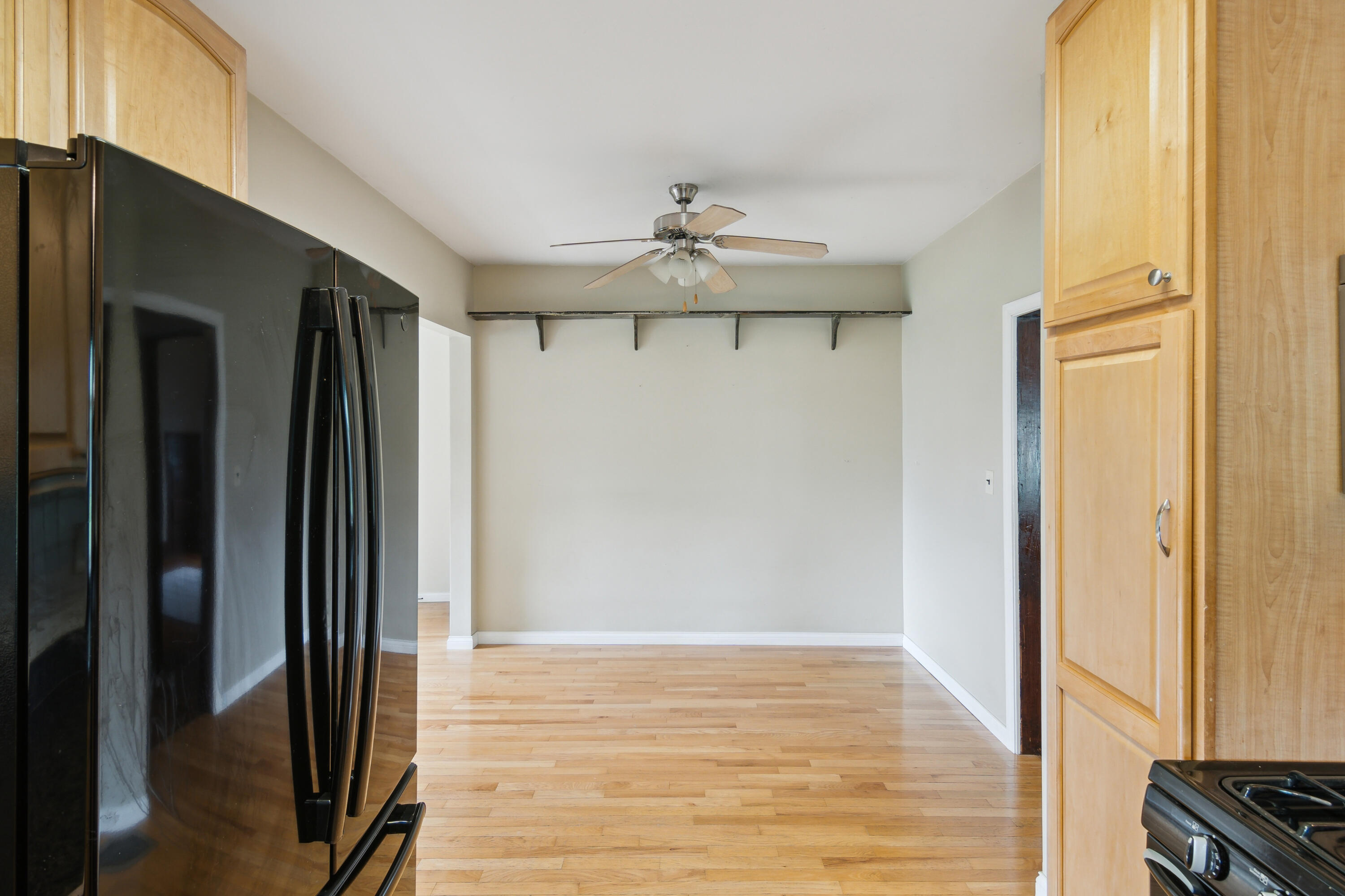 115 East Street Reading, MI 49274 - Photo 16 of 49 16-115-East-St-Reading-MI-49274-WindowSt