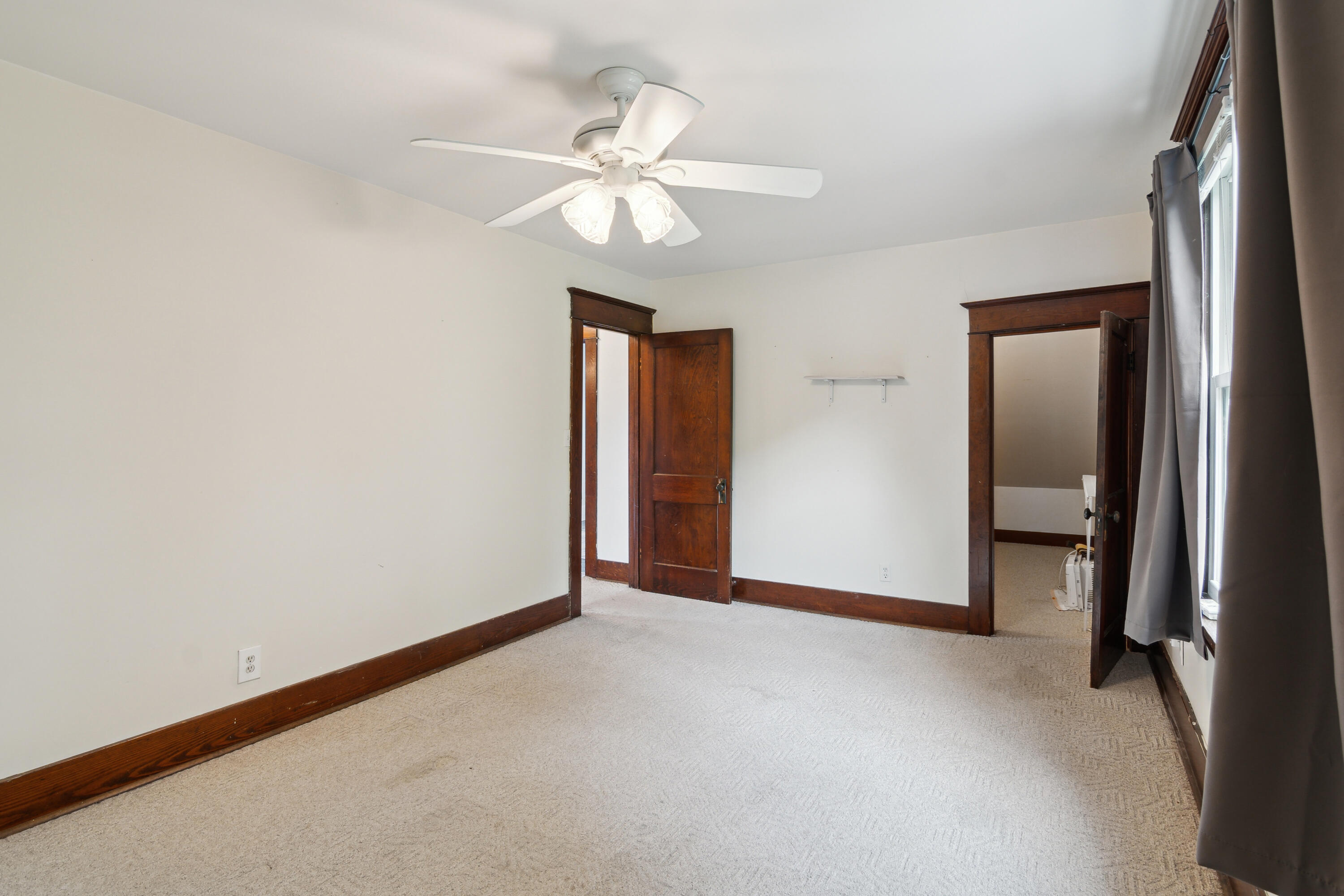 115 East Street Reading, MI 49274 - Photo 34 of 49 34-115-East-St-Reading-MI-49274-WindowSt
