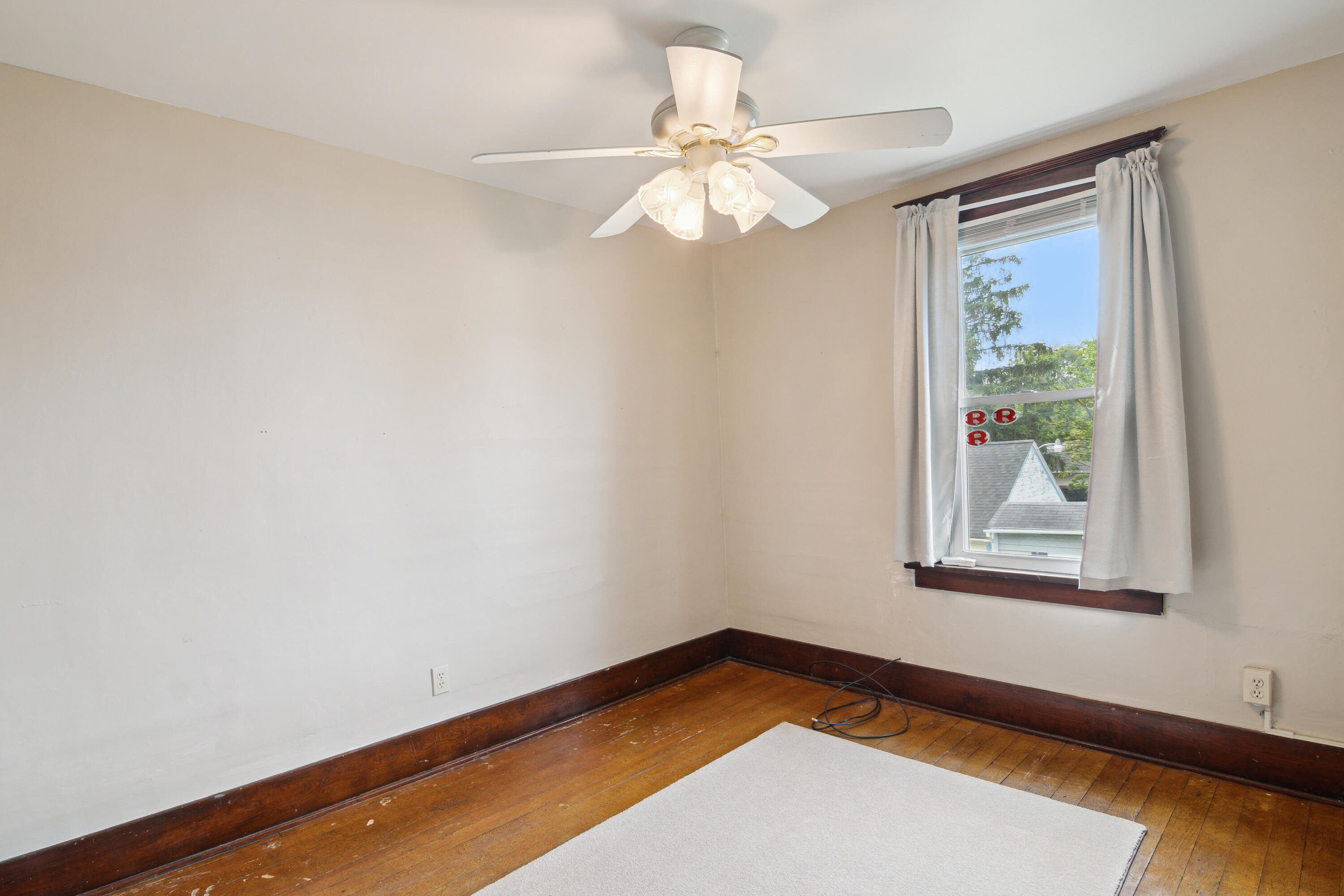 115 East Street Reading, MI 49274 - Photo 36 of 49 36-115-East-St-Reading-MI-49274-WindowSt