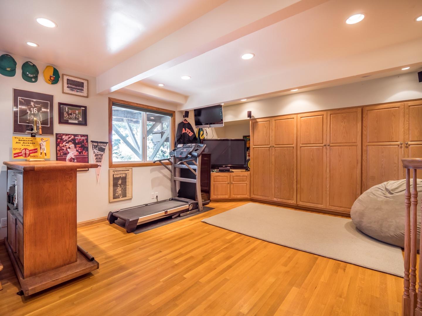 18635 Favre Ridge Road Los Gatos, CA 95033 - Photo 33 of 74