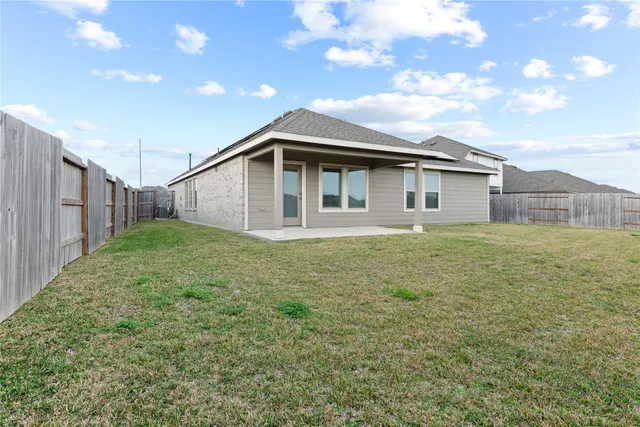$2,100 | 4302 Penstemon Slate Drive, Baytown, TX 77521