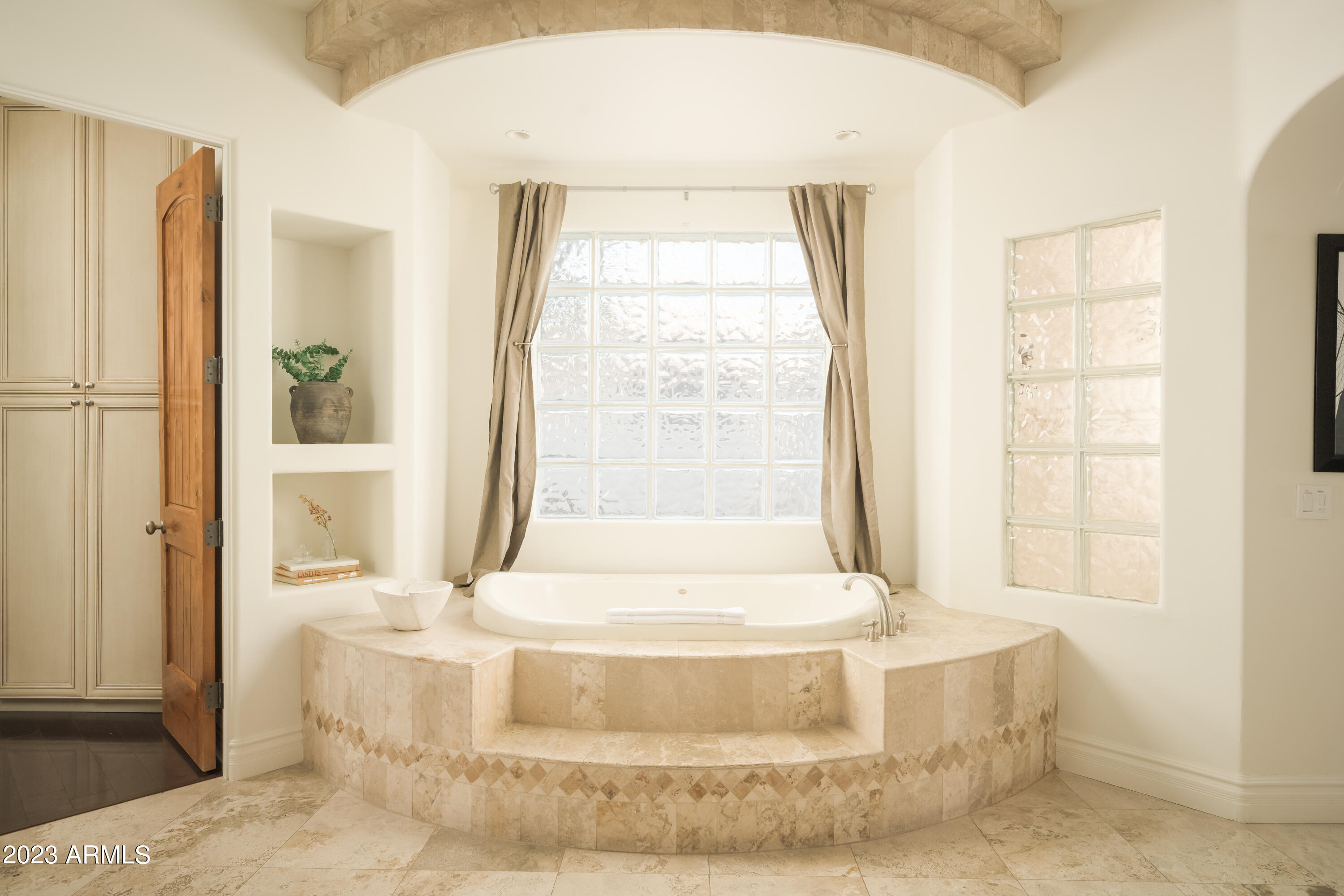 9215 North Invergordon Road Paradise Valley, AZ 85253 - Photo 19 of 50 _DSC3806-Edit