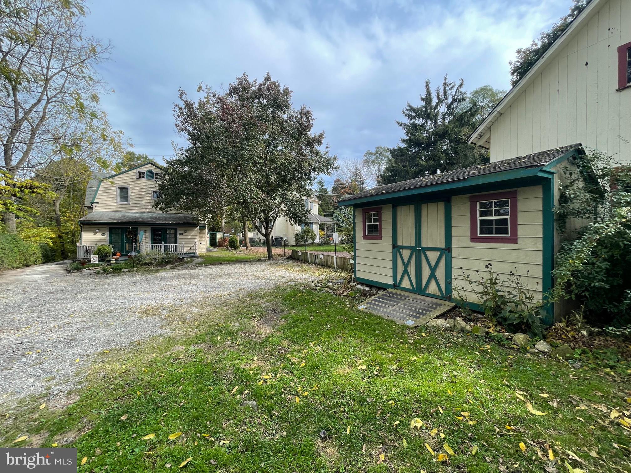 92 Sproul Road Malvern, PA 19355 - Photo 23 of 32 Shed for gardening tools & bikes