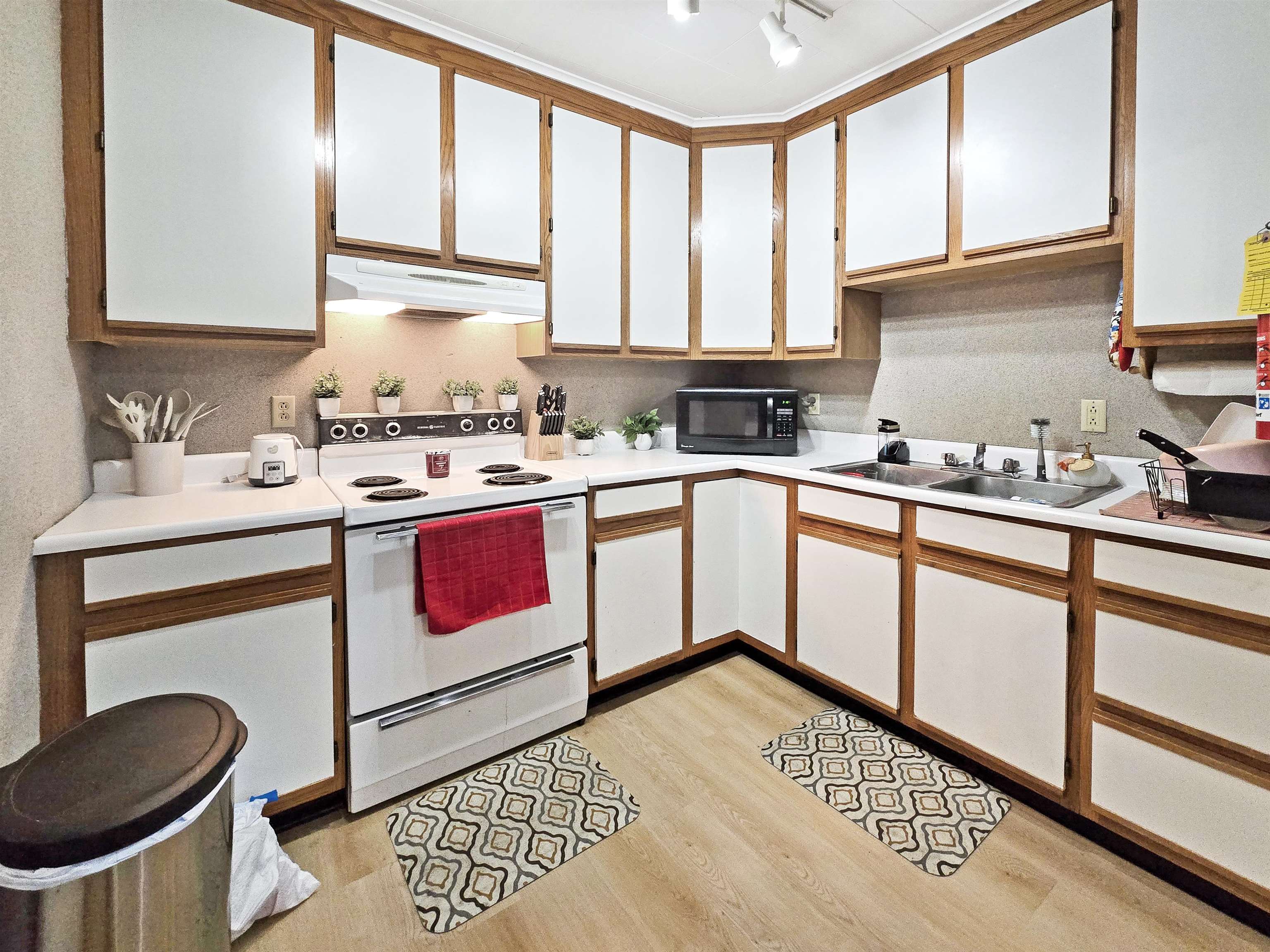 37 Killington Avenue Rutland, VT 05701 - Photo 16 of 32