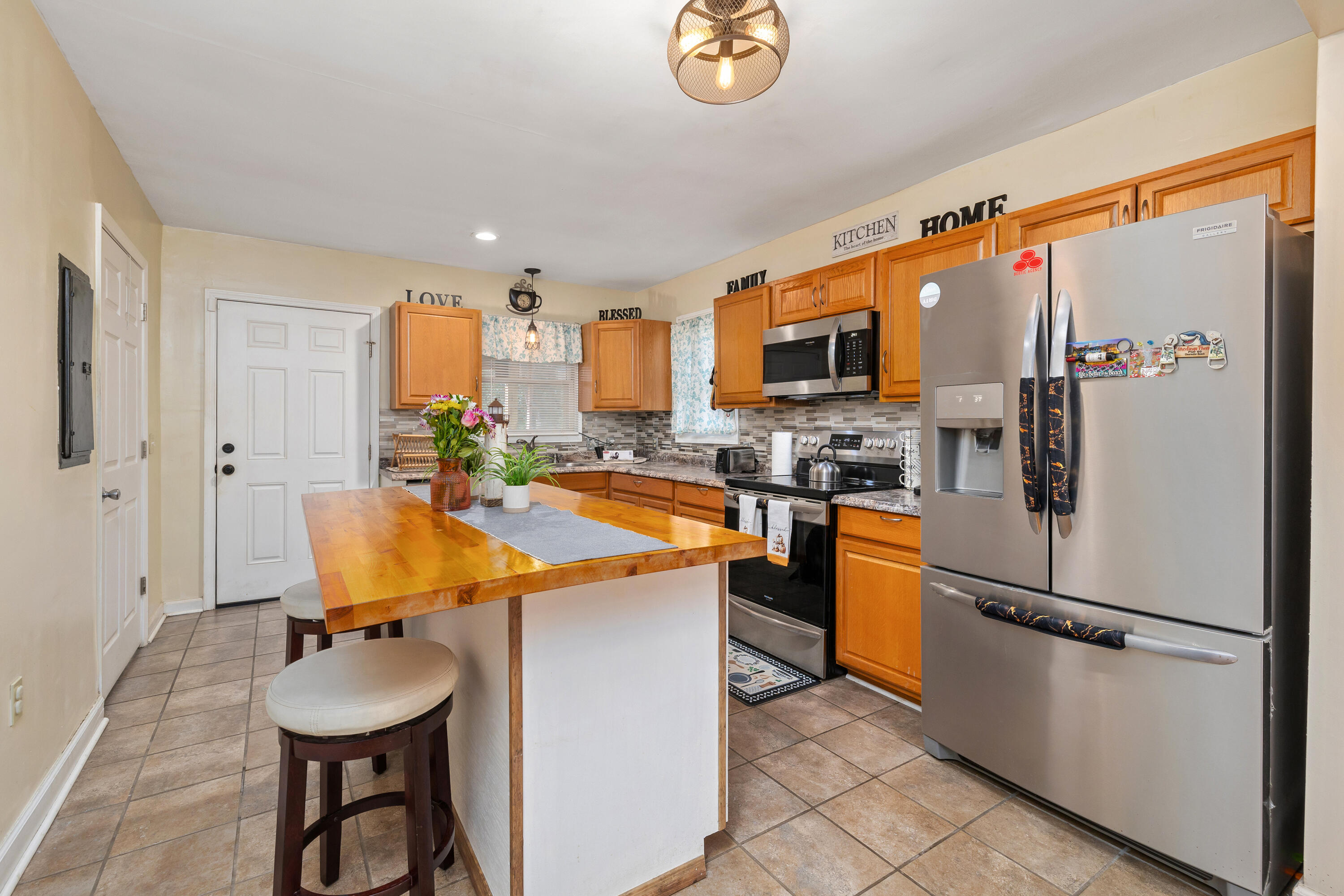 960 Morningside Drive Sumter, SC 29153 - Photo 6 of 30