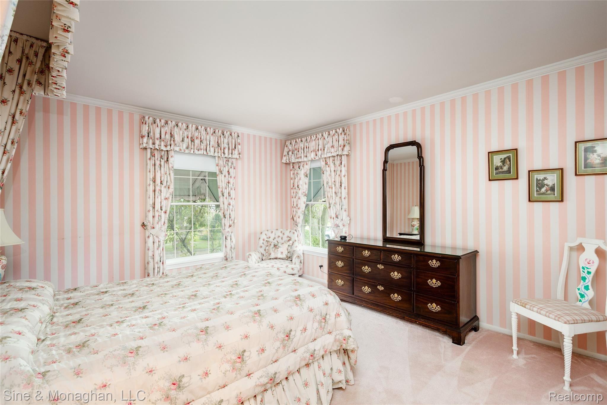 523 Thorntree Road Grosse Pointe, MI 48236 - Photo 33 of 59 523 Thorntree L026.jpg