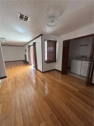 $2,300 | Undisclosed Address, Metairie, LA 70003