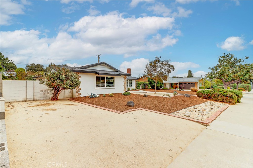 1848 North Mountain Avenue Claremont, CA 91711 - Photo 3 of 35