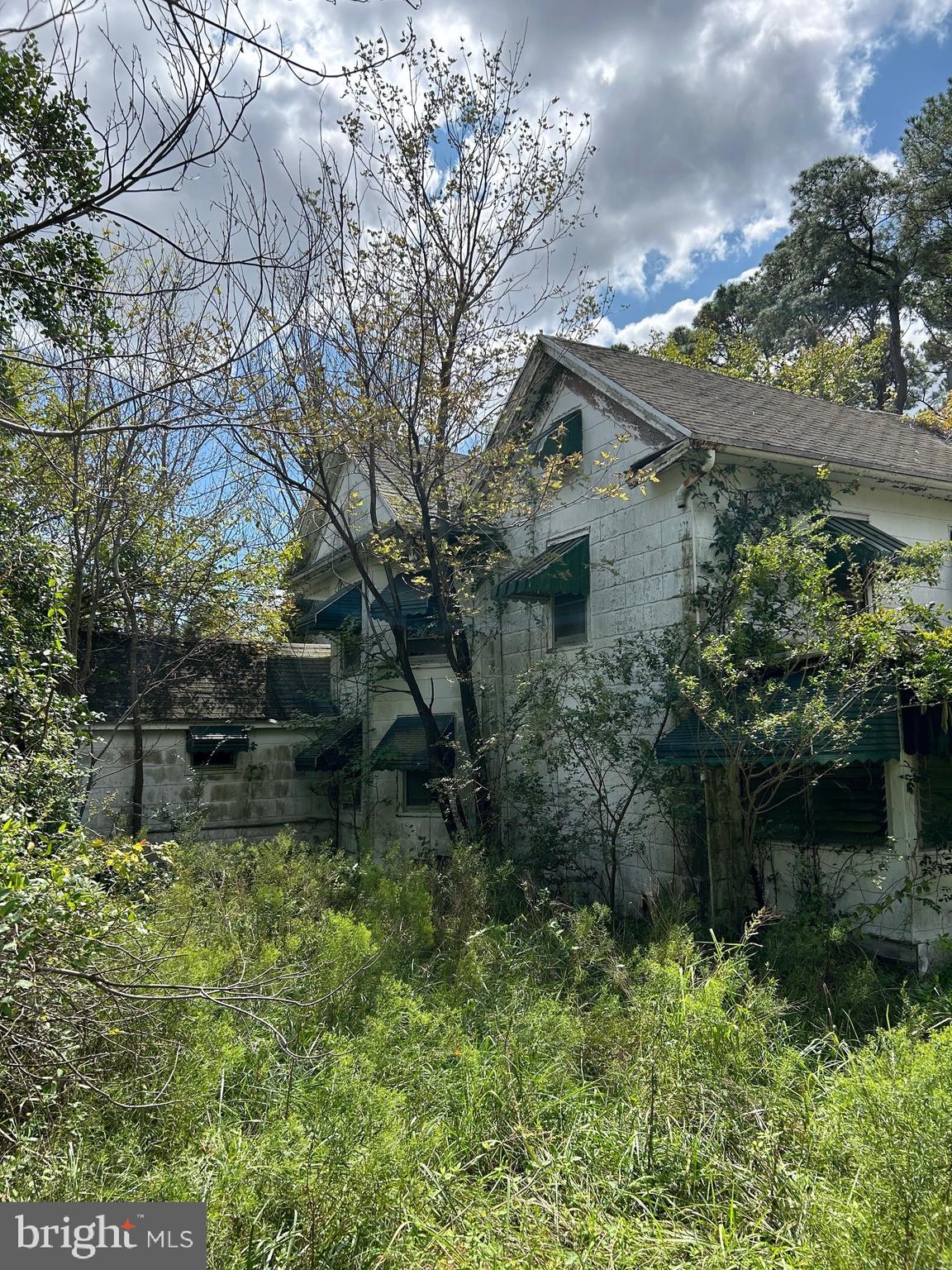 26917 Clifton Mister Road Crisfield, MD 21817 - Photo 2 of 2 Front Side