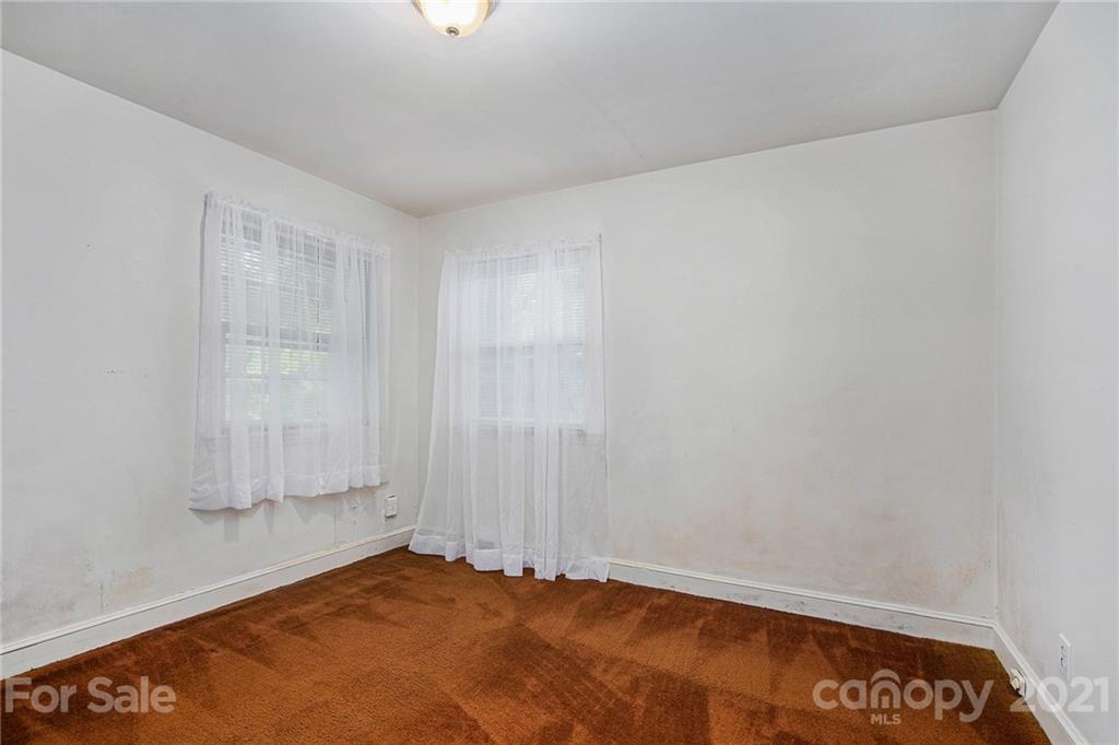 2719 Tallu Road Charlotte, NC 28269 - Photo 17 of 28 Gallery Image 17