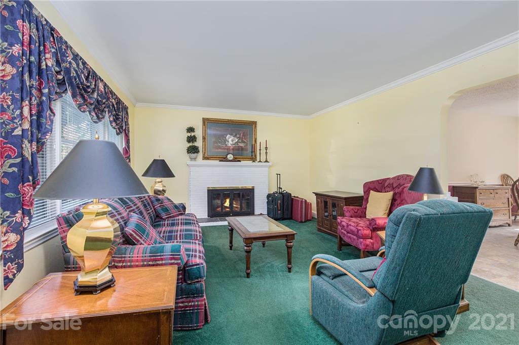 2719 Tallu Road Charlotte, NC 28269 - Photo 4 of 28 Gallery Image 4