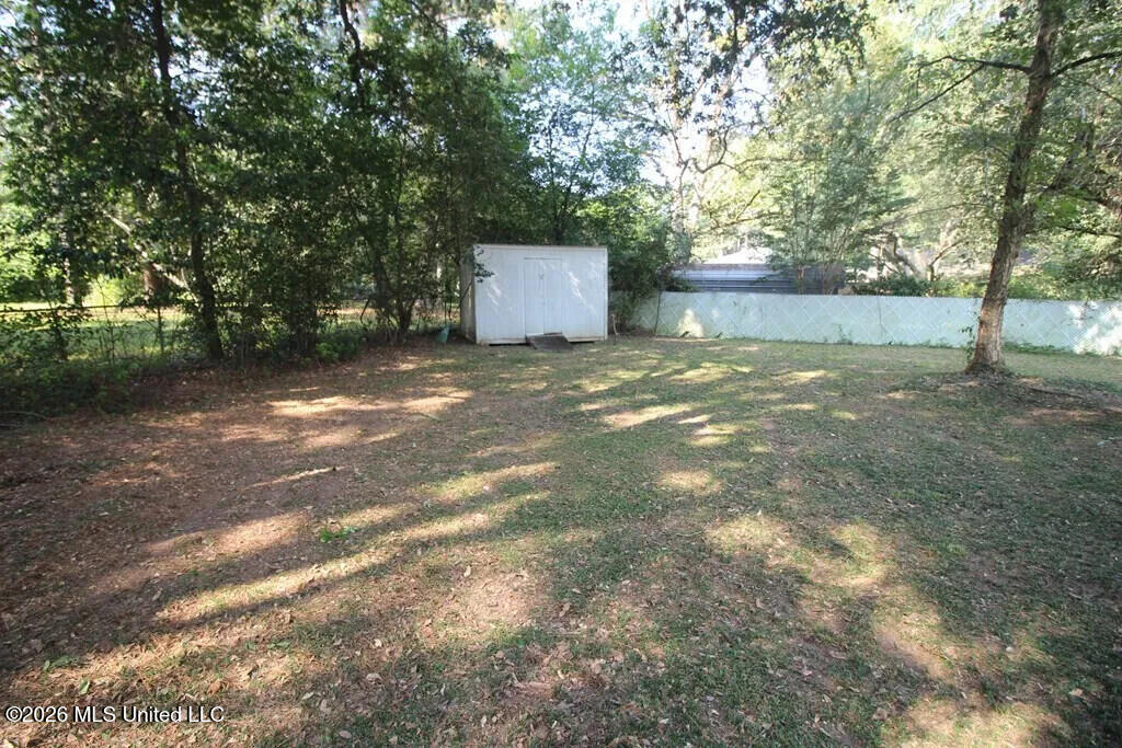 1242 West 18th Street Laurel, MS 39440 - Photo 31 of 33 285e491dd7fe6e0aa8e70e05dcd6f510l-m72635