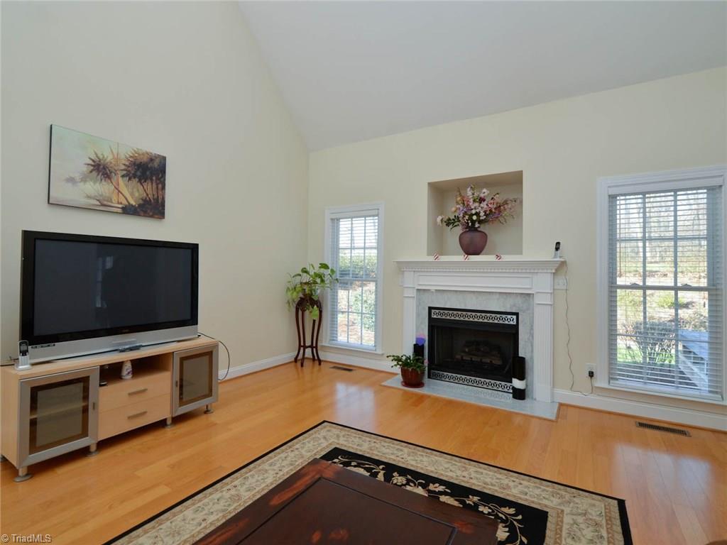 601 Stafford Pointe Court Oak Ridge, NC 27310 - Photo 10 of 28