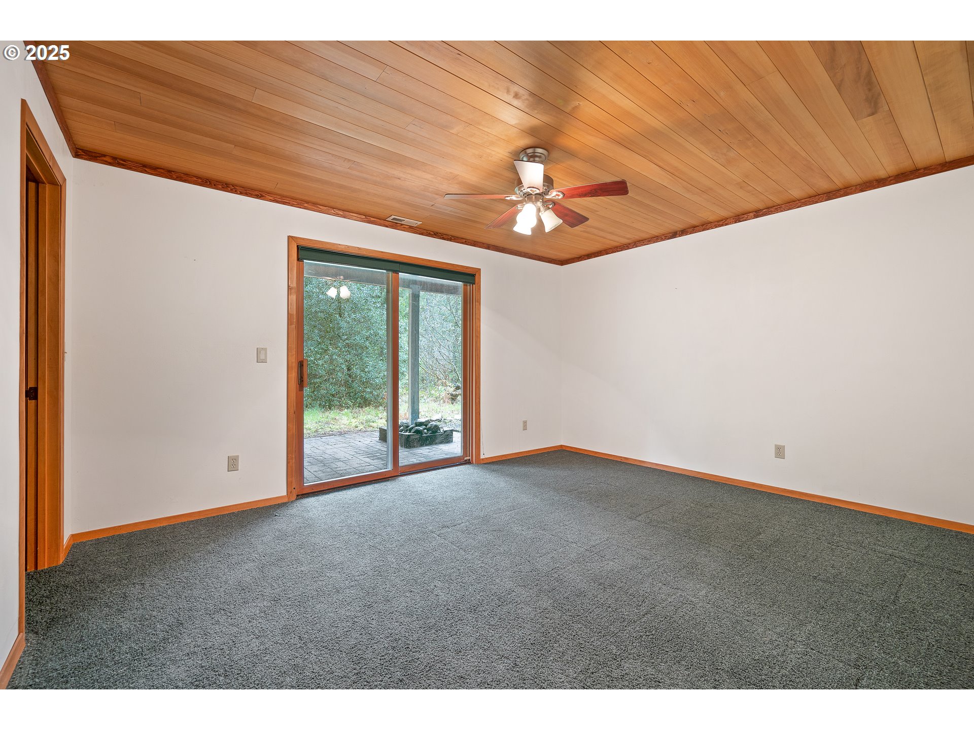 1261 Mathews Road Washougal, WA 98671 - Photo 24 of 42 a view of an empty room with a window