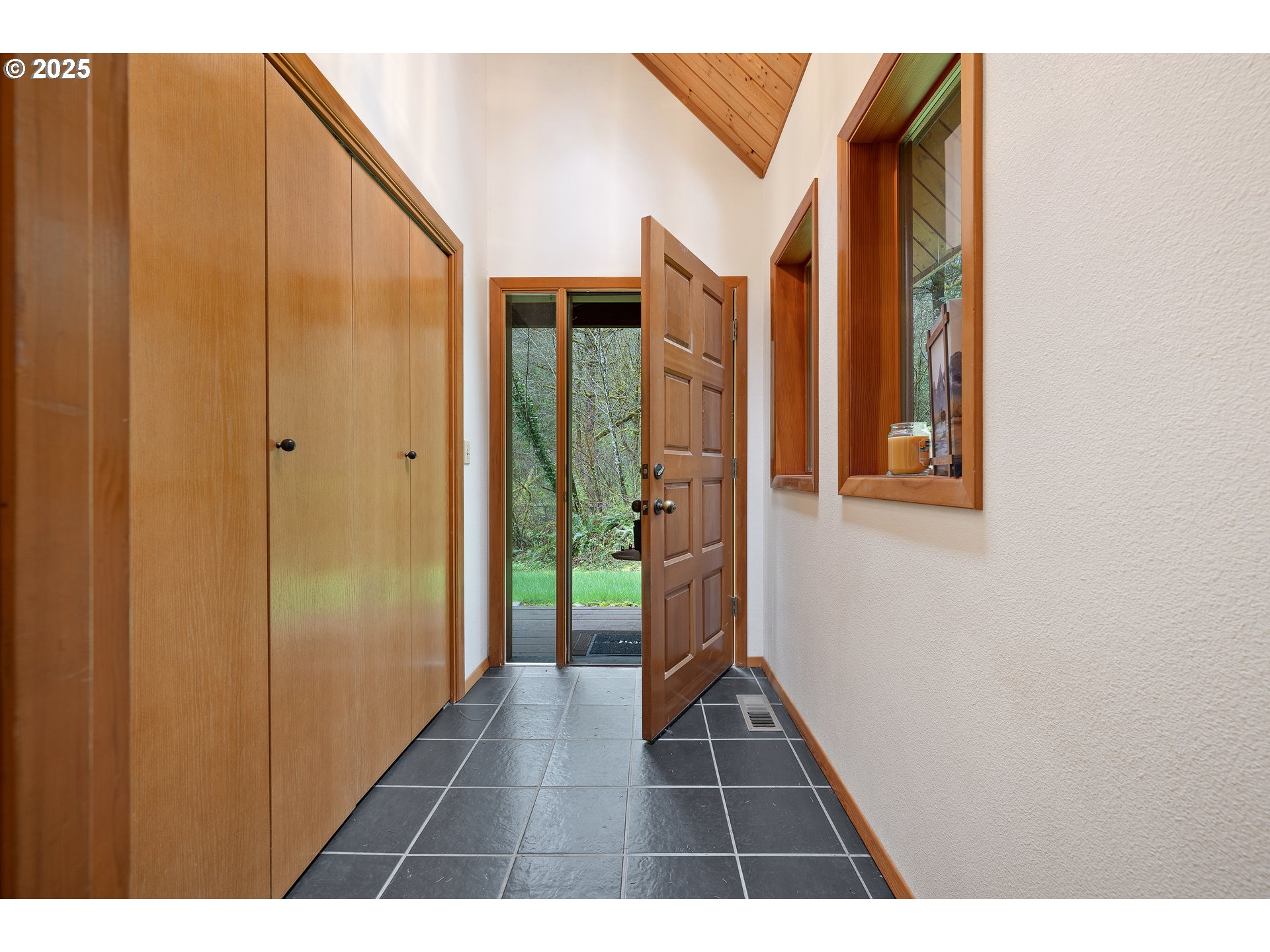 1261 Mathews Road Washougal, WA 98671 - Photo 4 of 42
