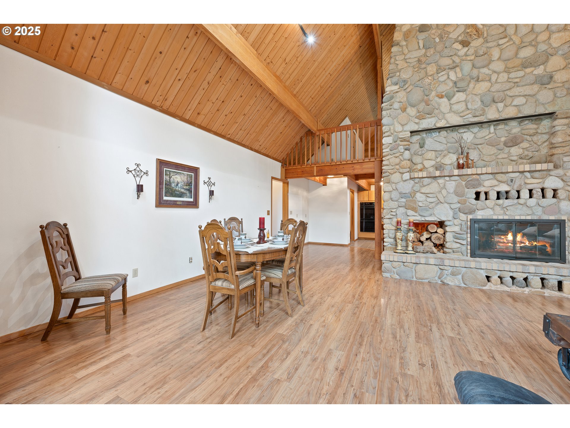 1261 Mathews Road Washougal, WA 98671 - Photo 9 of 42 a living room with furniture and a wooden floor
