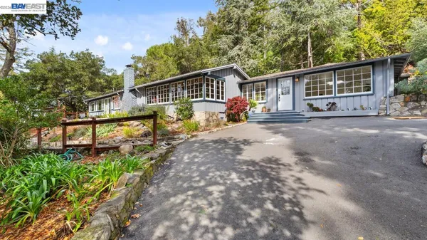 $1,995,000 | 2976 Joaquin Miller Road, Oakland, CA 94602