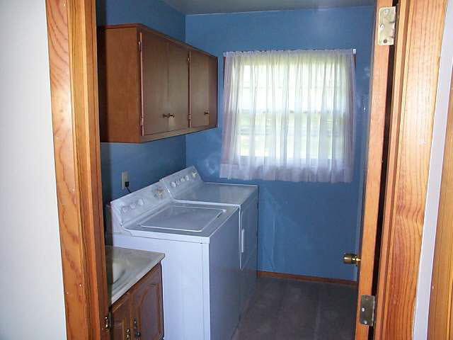110 James Street Butler, IN 46721 - Photo 4 of 6