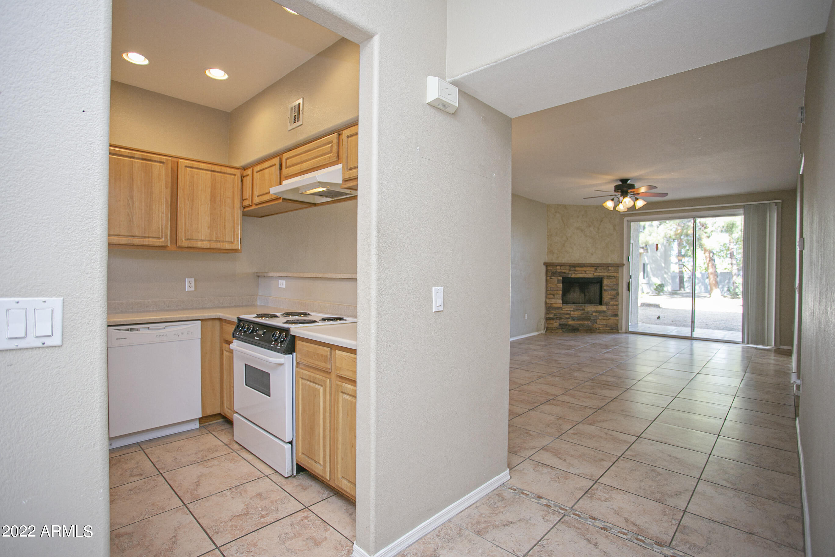 7101 West Beardsley Road, Unit 821 Glendale, AZ 85308 - Photo 4 of 28 As you enter... Kitchen and Living Room