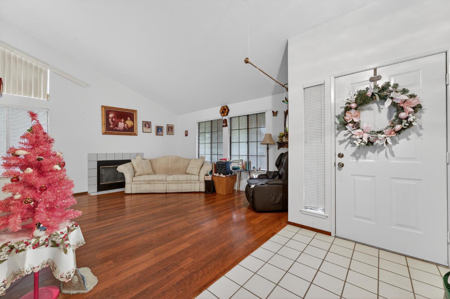 103 Rider Court Roseville, CA 95678 - Photo 4 of 22