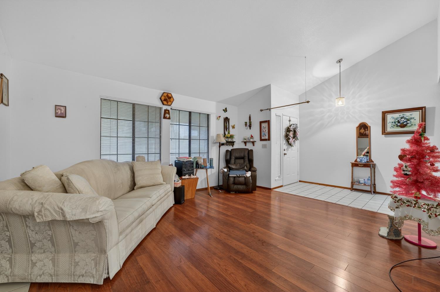 103 Rider Court Roseville, CA 95678 - Photo 6 of 22