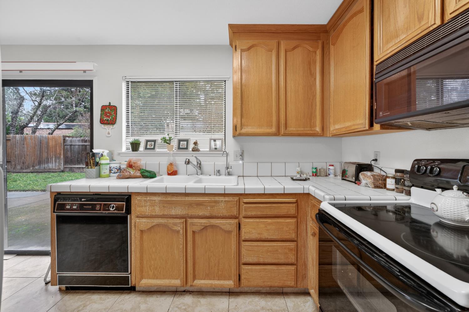 103 Rider Court Roseville, CA 95678 - Photo 10 of 22