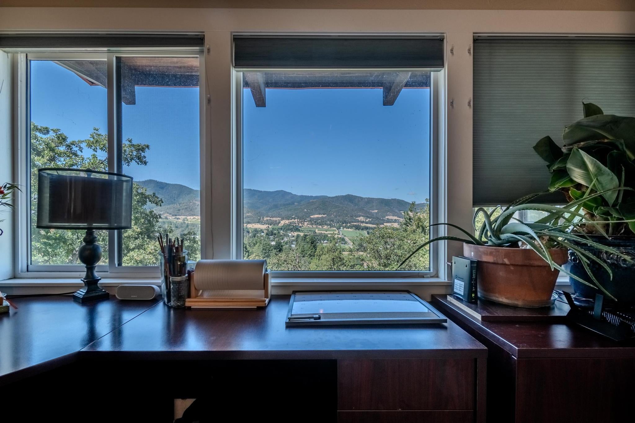 2850 Quail Run Road Talent, OR 97540 - Photo 23 of 55 01-30