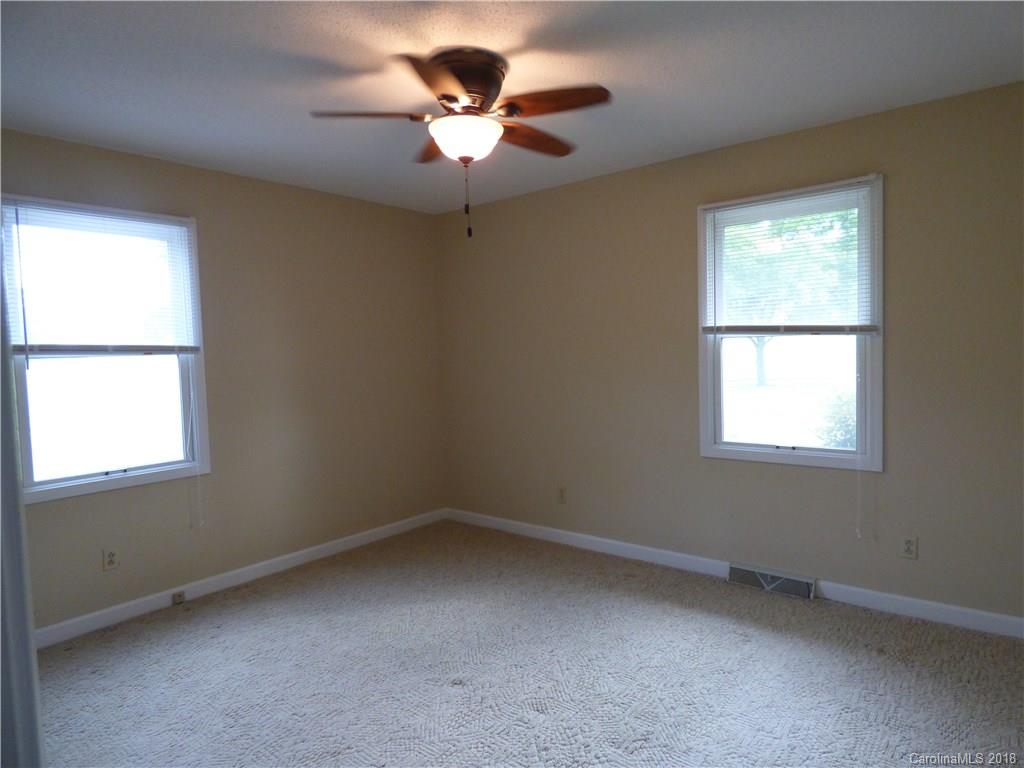 2468 Jennings Road Olin, NC 28660 - Photo 15 of 35