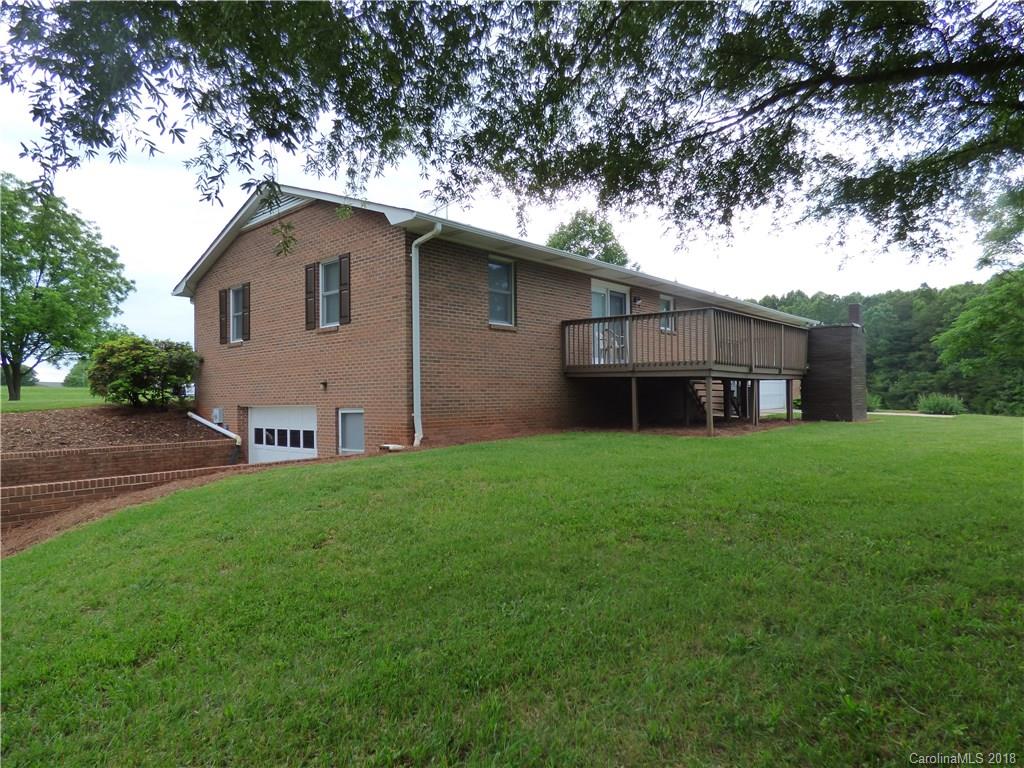 2468 Jennings Road Olin, NC 28660 - Photo 8 of 35