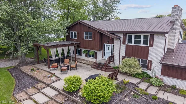 $625,000 | 8120 Crow Road, Litchfield, OH 44253