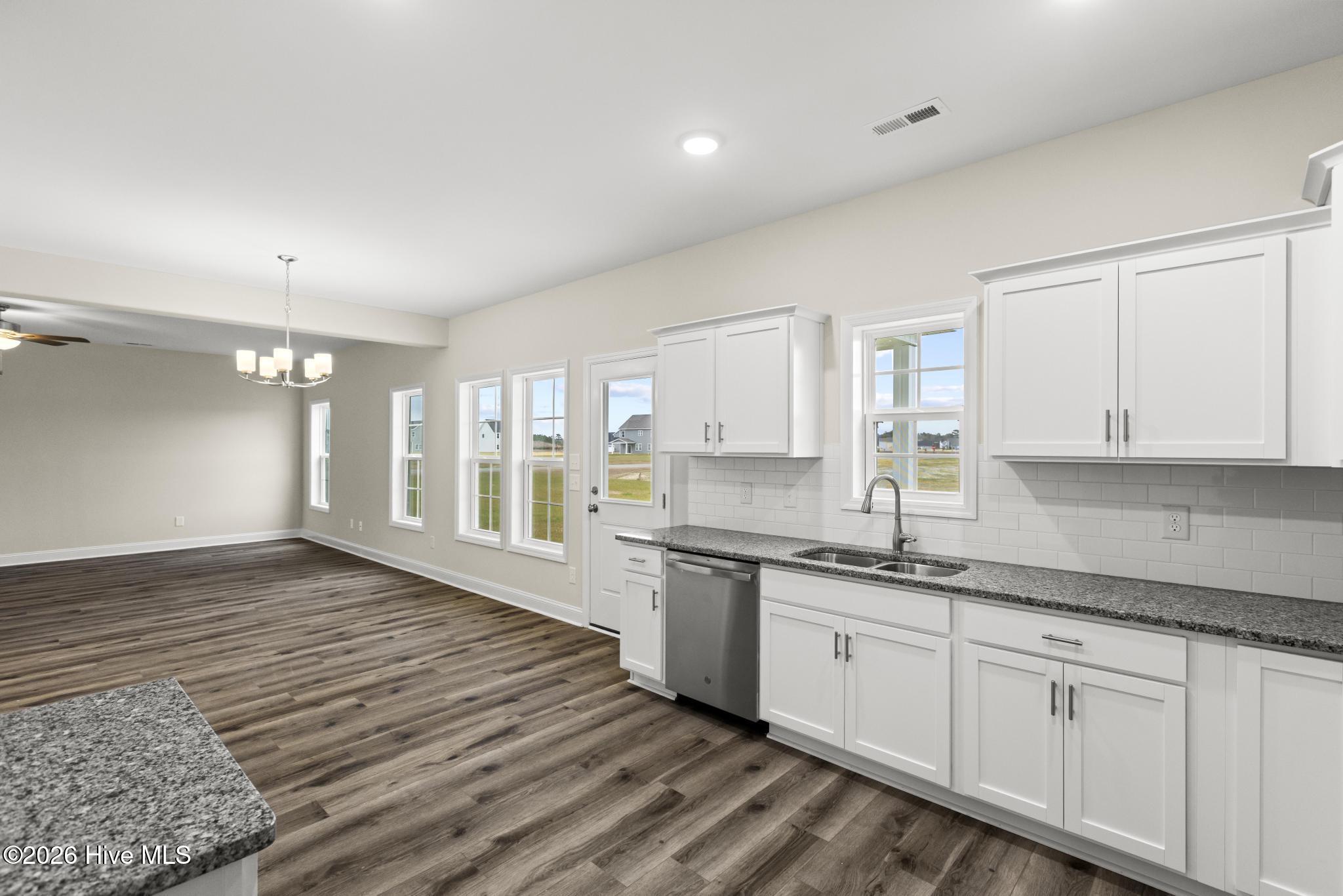 911 Wild Azalea Way Hubert, NC 28539 - Photo 13 of 32 425A1646