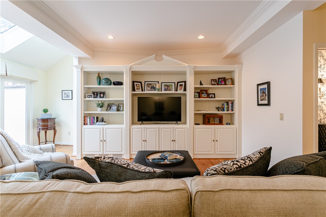 1506 East Avenue Rochester, NY 14610 - Photo 15 of 49