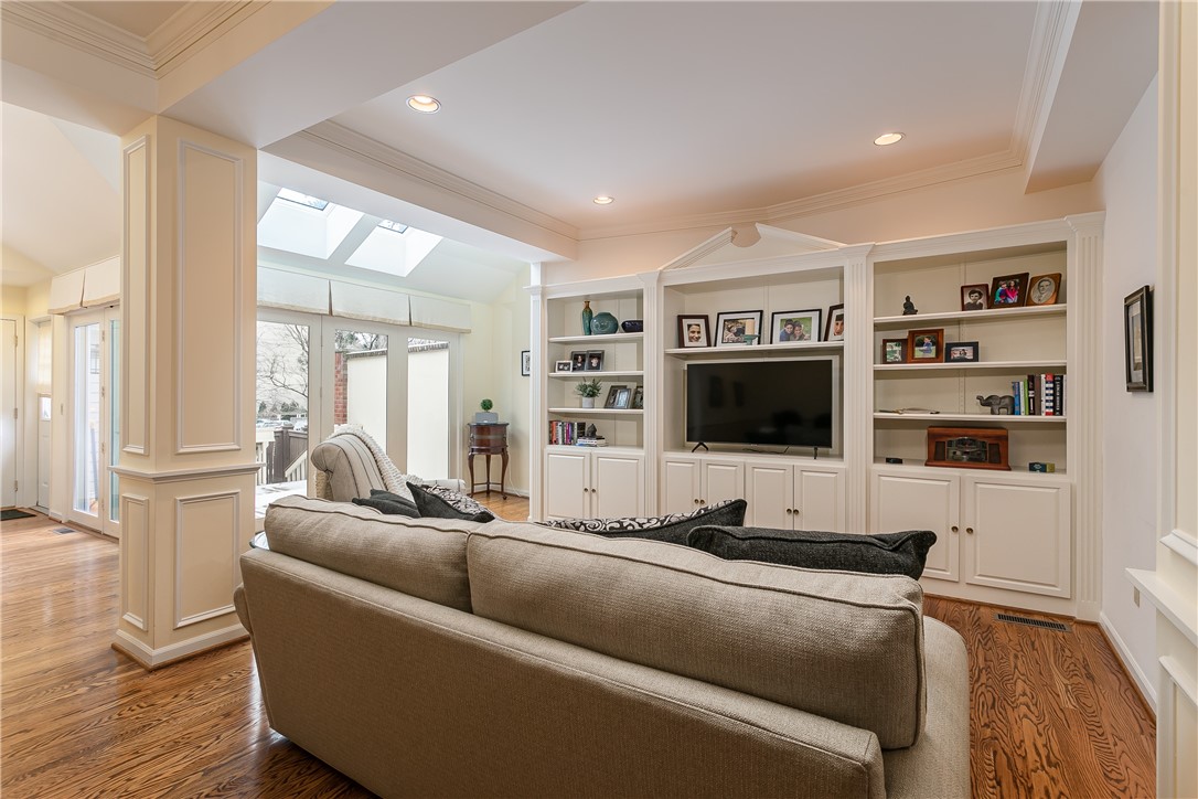 1506 East Avenue Rochester, NY 14610 - Photo 16 of 49