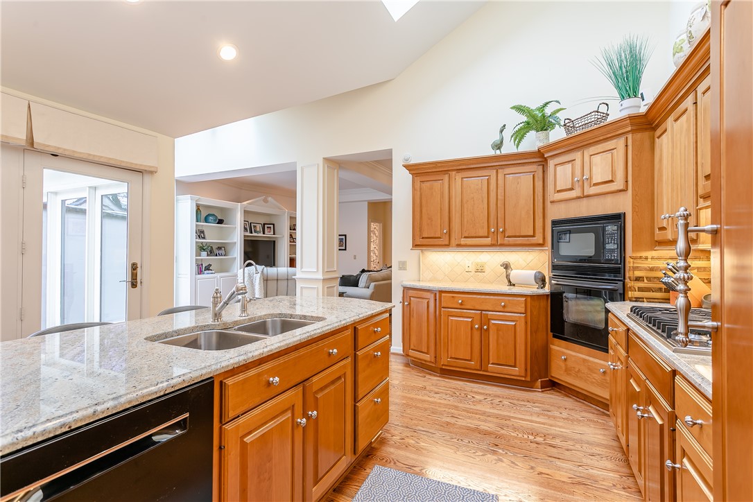 1506 East Avenue Rochester, NY 14610 - Photo 23 of 49